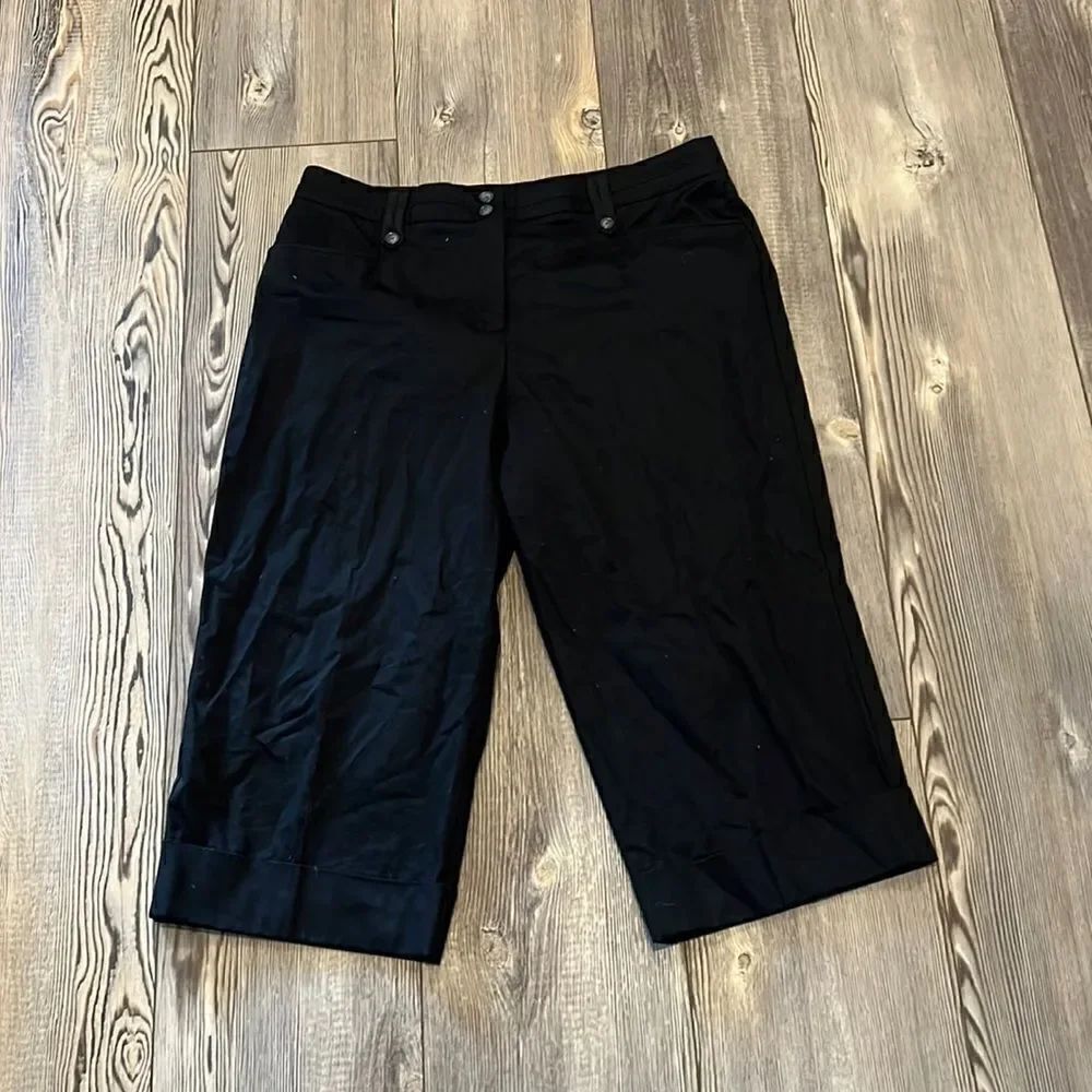 Counterparts Black Wide-Leg Capris